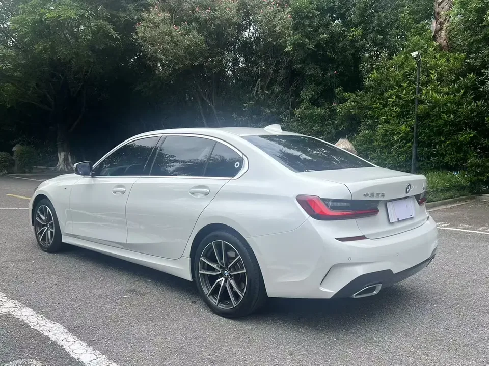BMW 3 Series 3 Series facelift 325Li M Sport package 2022 — thumbnail 2