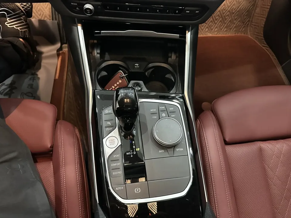 BMW 3 Series BMW 3 Series 2022 320Li M Sport Package 2022 — миниатюра 4