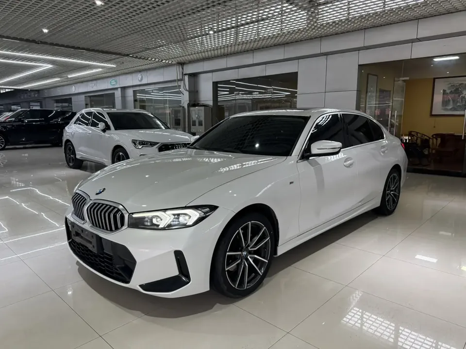 BMW 3 Series 2023