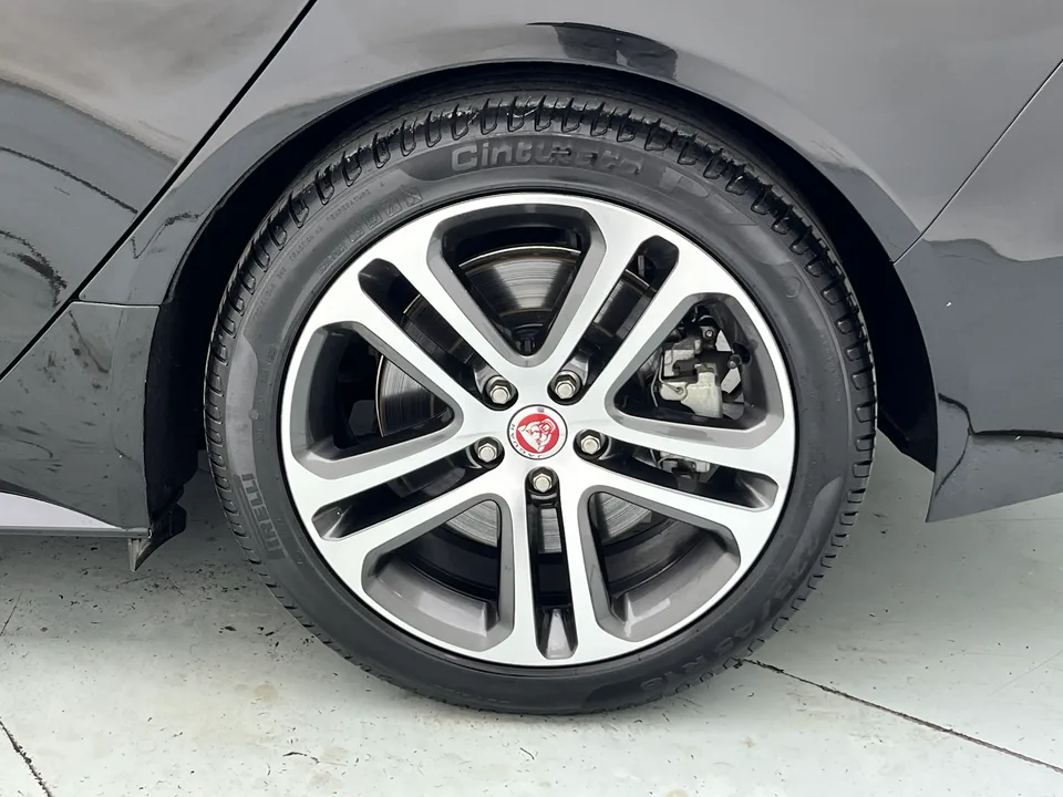Jaguar XEL 2022