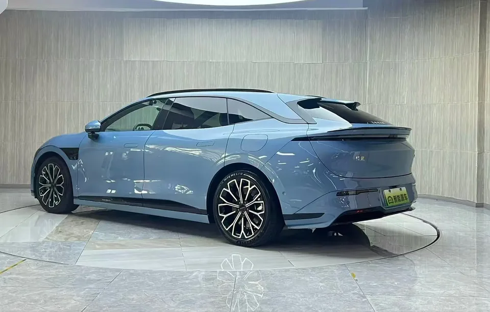 Zeekr 007GT ZEEKR 007GT Four-wheel drive intelligent driving version 75kWh 2025 — thumbnail 2