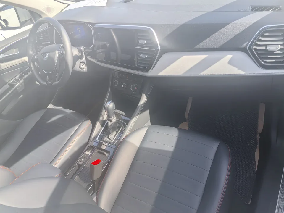 Jetta VS7 1.4T automatic joy model 2023 — миниатюра 2