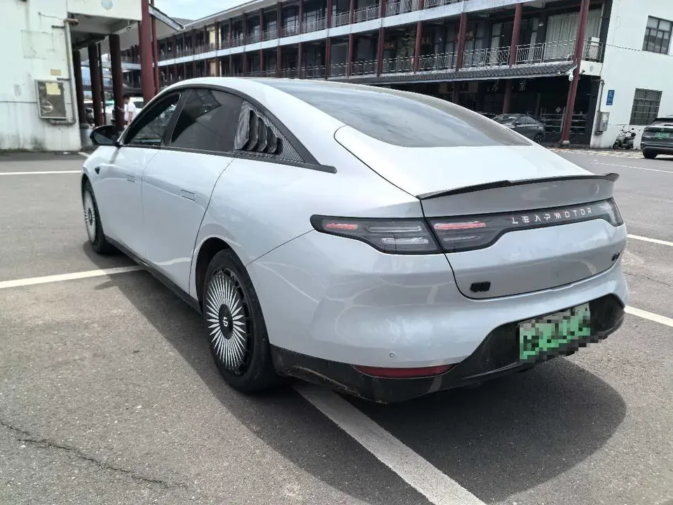 Leapmotor Zero running C01 525 Comfort Edition 2023 — миниатюра 4