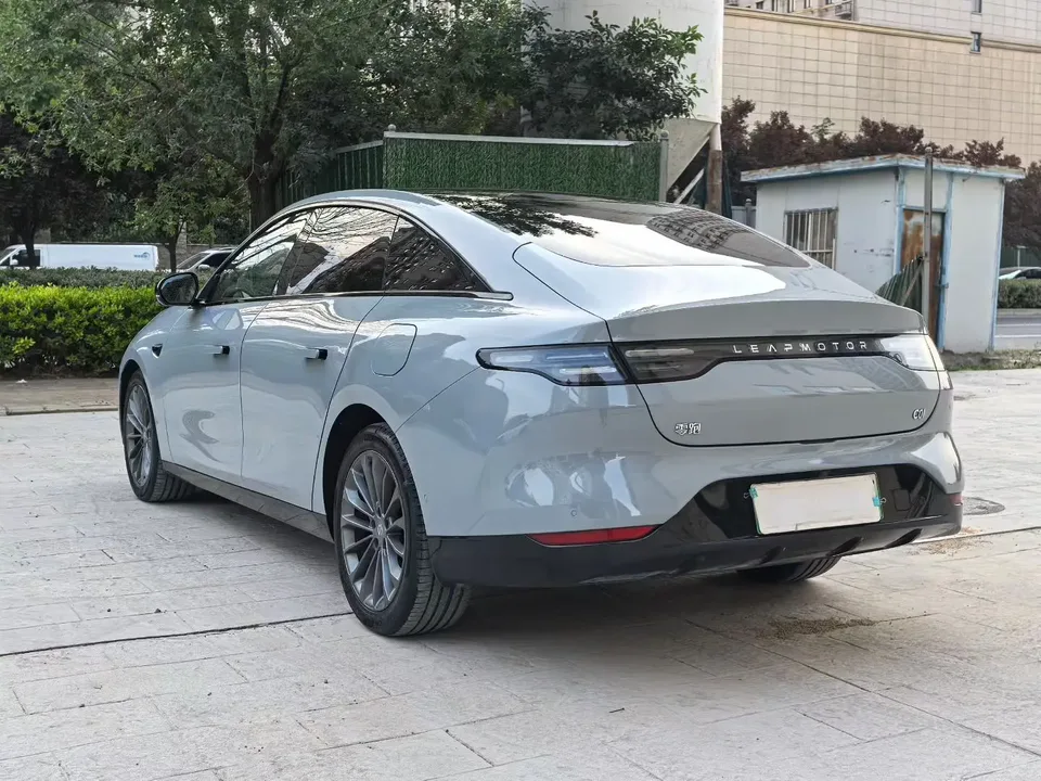 Leapmotor Zero running C01 Extended Range 316 Premium Edition 2024 — миниатюра 4