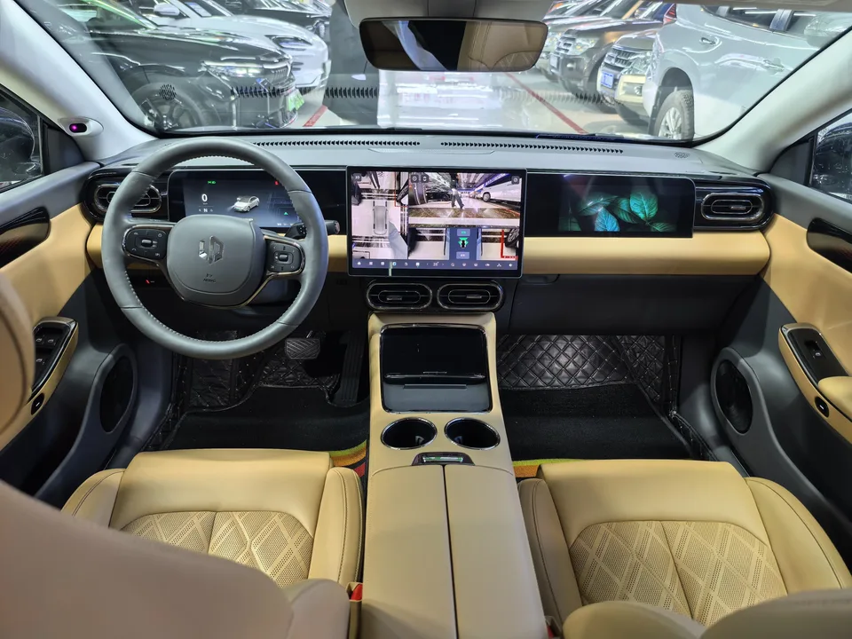 Leapmotor Zero running C01 Extended Range 316 Premium Edition 2024 — миниатюра 4