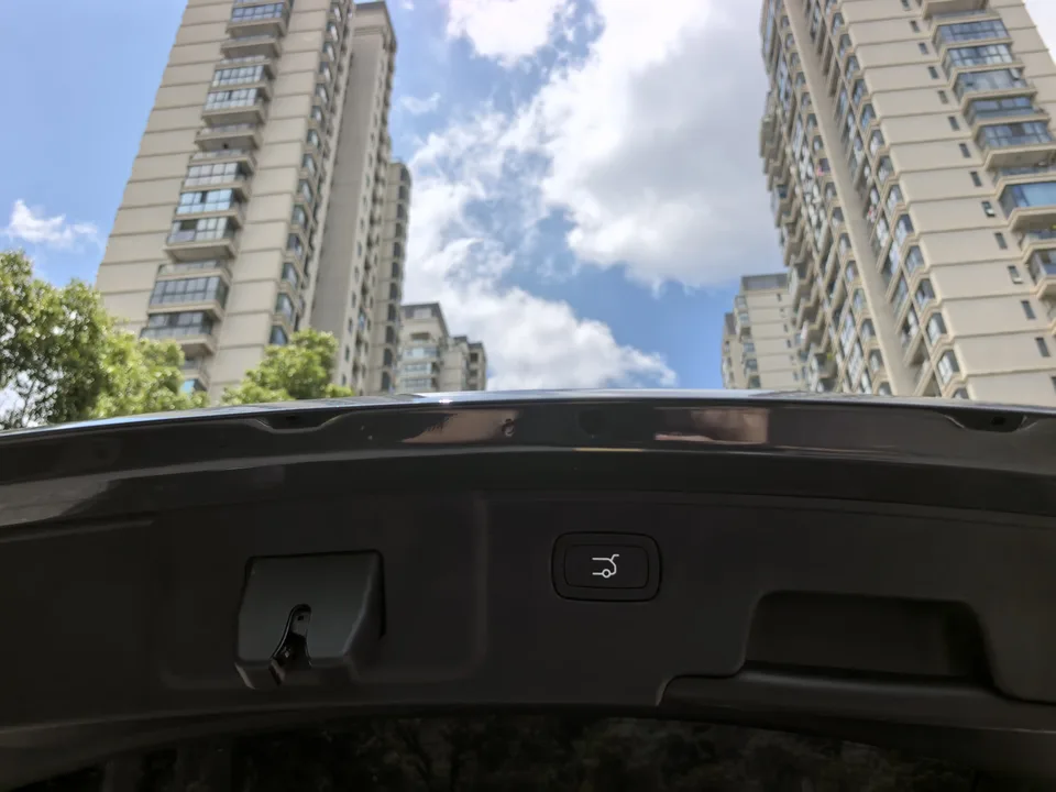 Leapmotor Zero running C11 Pure Electric 580 Premium Edition 2025 — миниатюра 4