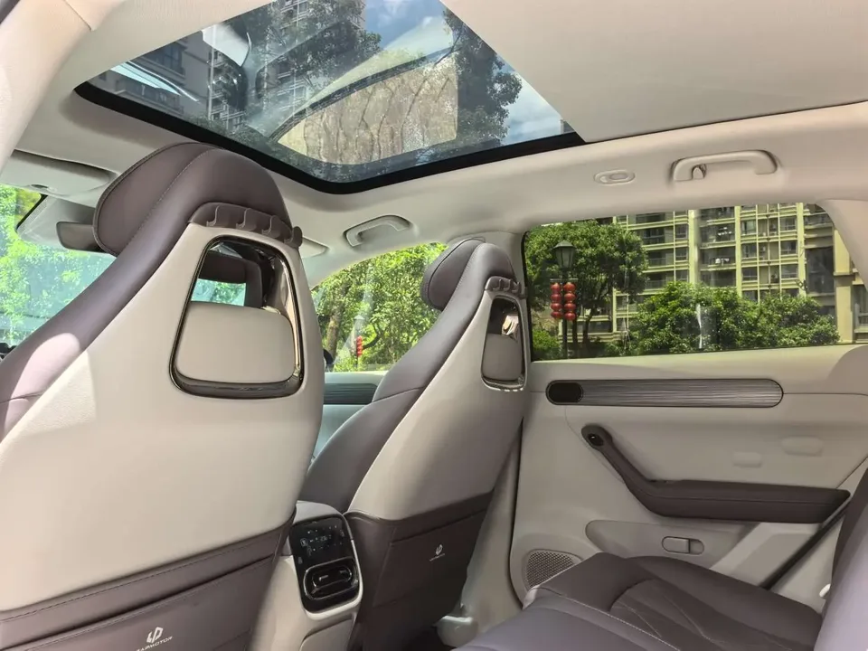 Leapmotor Zero running C11 Pure Electric 580 Premium Edition 2025 — миниатюра 5