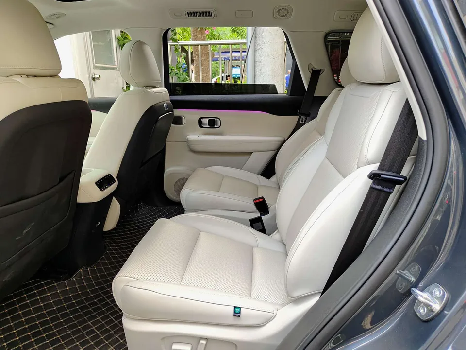 Leapmotor C16 Extended Range 200 Premium Edition 2024 — миниатюра 5
