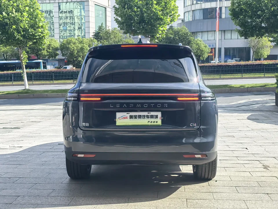 Leapmotor C16 Extended Range 200 Premium Edition 2024 — миниатюра 2