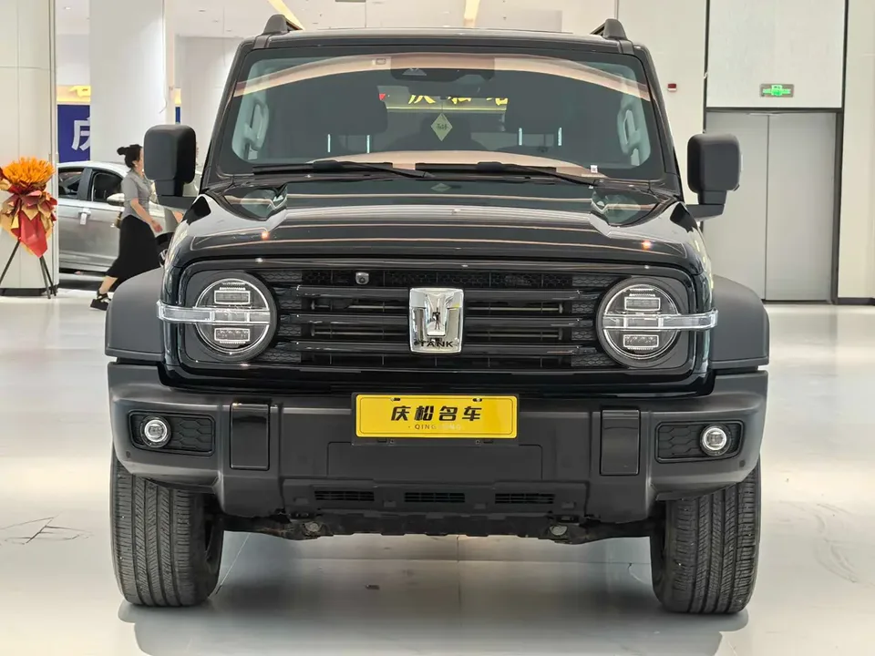 Tank 300 Off-Road Edition 2.0T Conqueror 2022 — миниатюра 4
