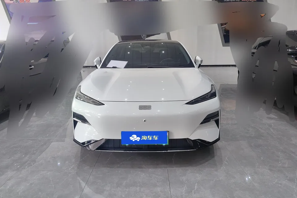 Geely Galaxy E8 2024
