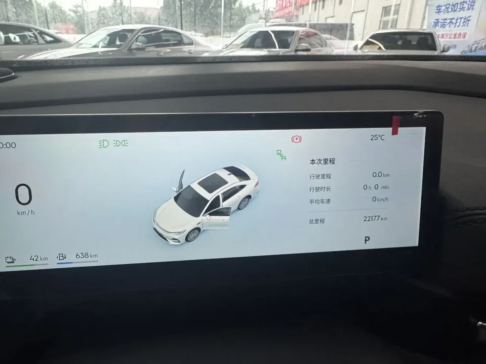 Geely Galaxy A7 EM 70km Luxury Edition 2025 — миниатюра 5