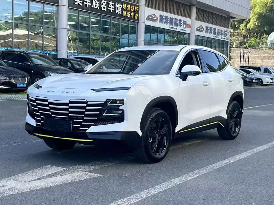 Jetour Dashing 1.5T DCT Youth 2025 — фото 1, купить с доставкой в Москву
