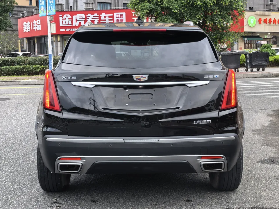 Cadillac XT5 Cadillac XT5 2022 2.0T two-wheel drive luxury model 2022 — миниатюра 4
