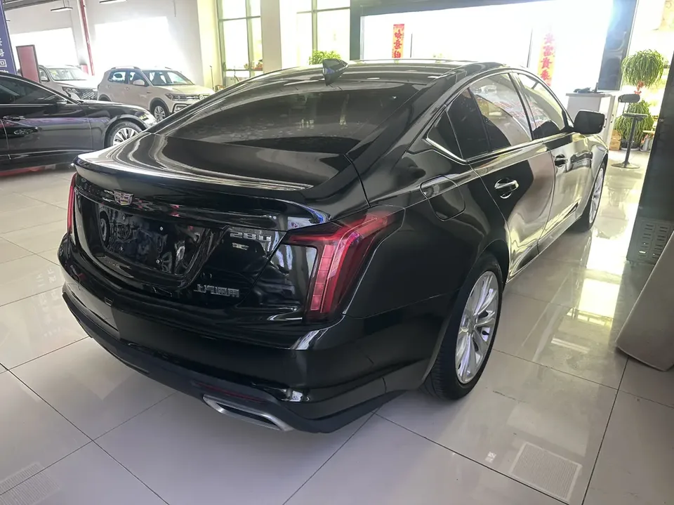 Cadillac CT5 28T Technology Edition 2022 — миниатюра 2