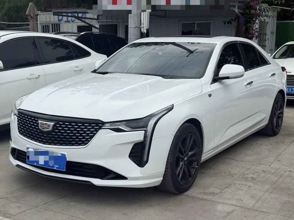 Cadillac CT4 2023