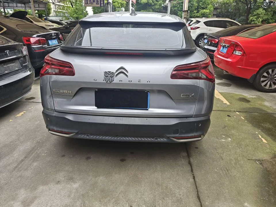 Citroen Versailles C5 X Versailles C5 2022 — миниатюра 2