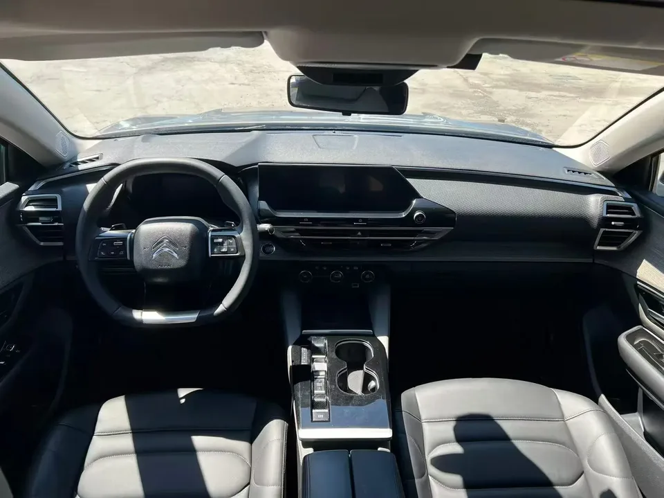 Citroen Versailles C5 X Versailles C5 2023 — миниатюра 5