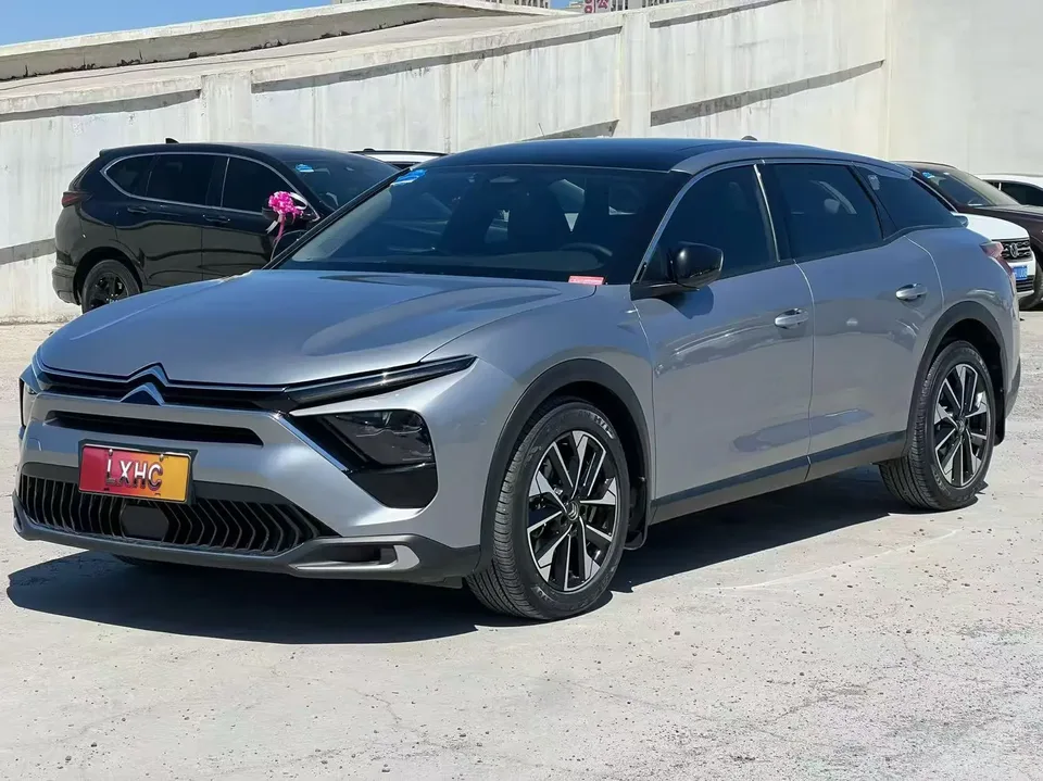 Citroen Versailles C5 X 2023