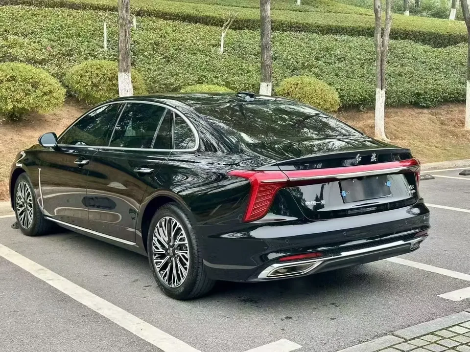 Hongqi H5 Hongqi H5 2023 2.0T Automatic Intelligent Connected Flag Edition 2023 — миниатюра 4