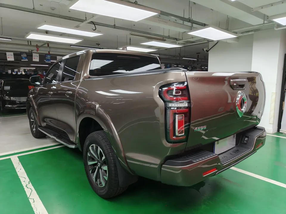 Great Wall gun passenger version 2.0T gasoline automatic four-wheel drive comfort model GW4C20B 2023 — миниатюра 2