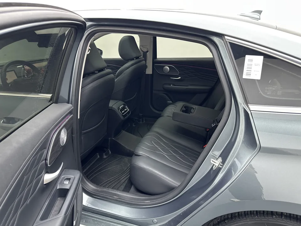 Chery Arrizo 8 PRO 290TGDI DCT Luxury Edition+ 2025 — миниатюра 4