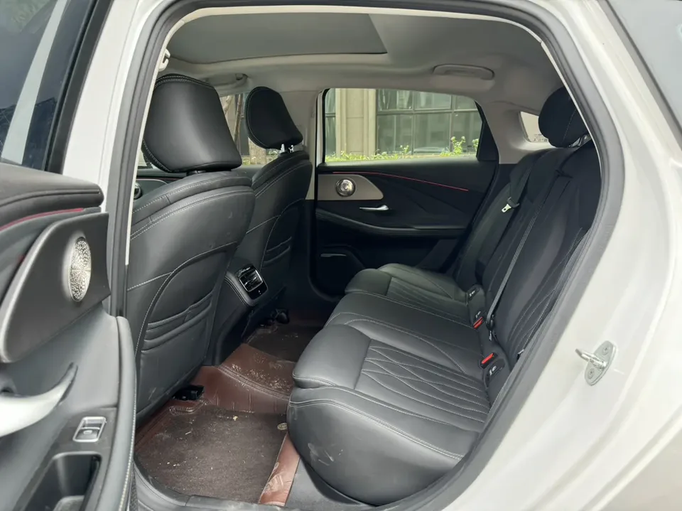 Chery Arrizo 8 1.6TGDI DCT Intelligent 2024 — миниатюра 3