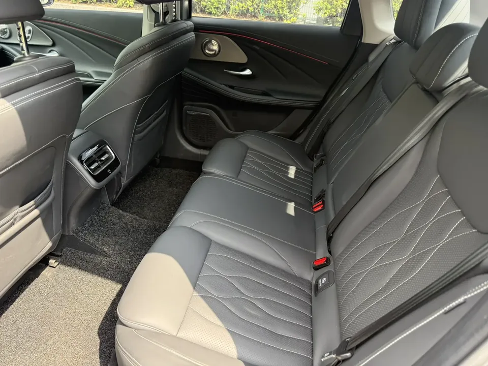 Chery Arrizo 8 high-energy version 2.0T DCT Chi 2023 — миниатюра 5