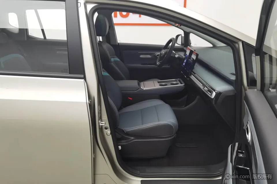 AION Y Plus 510 Smart Edition 2023 — миниатюра 4