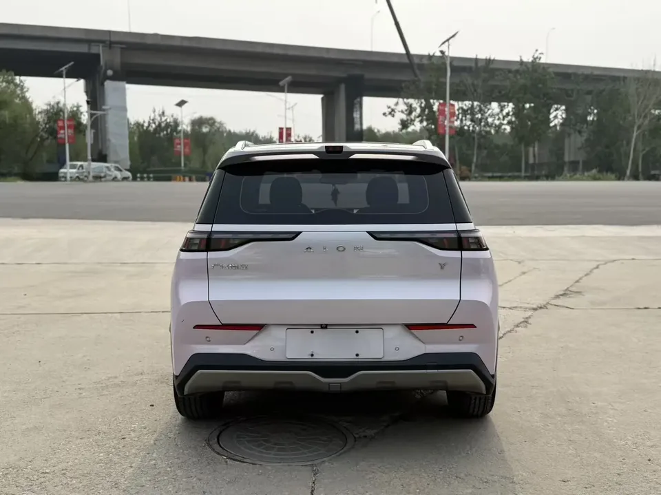 AION Y AION Y 2022 70 Smart Edition Lithium Iron Phosphate 2022 — миниатюра 2