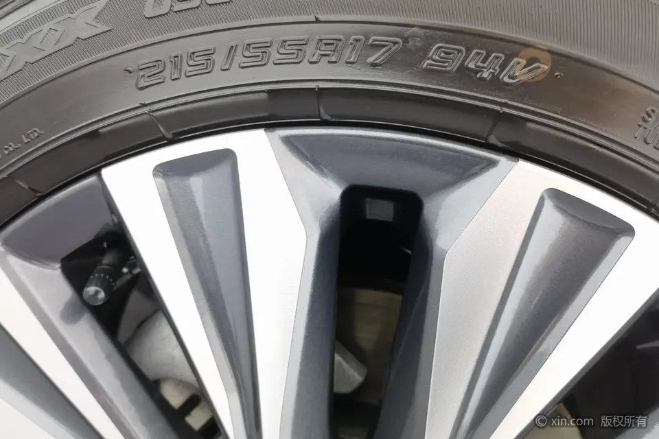 Nissan Altima Teana 2.0L XL-TLS Enjoy Edition 2025 — миниатюра 2
