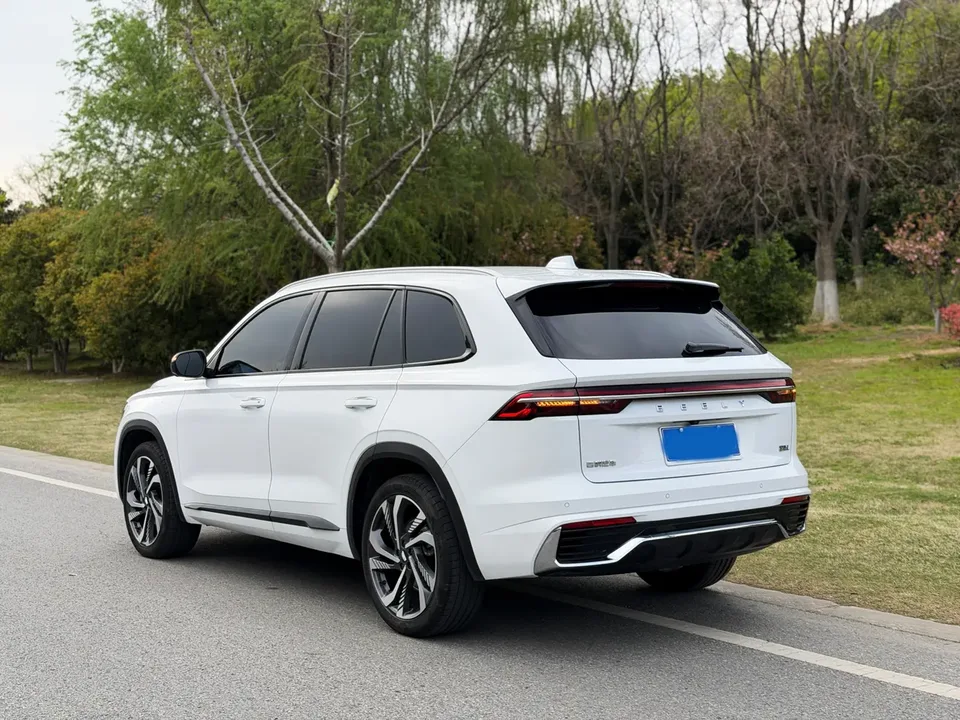 Geely Monjaro Xingyue L 2024 2.0TD High Power Automatic 2WD Skyline Edition 2024 — миниатюра 2