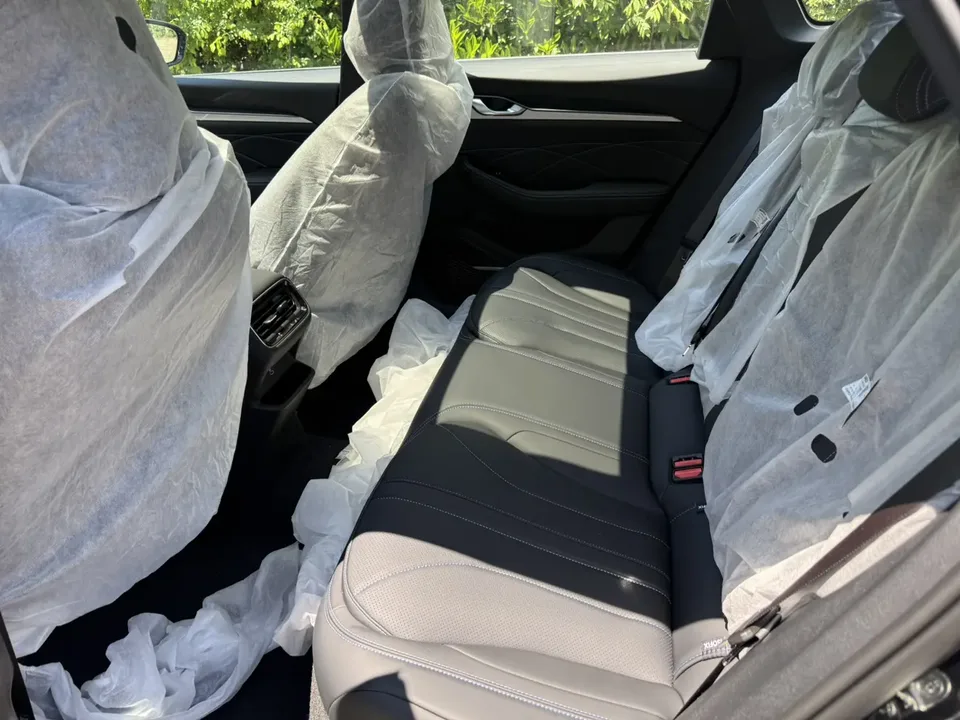 Geely Preface Xing Rui 1.5T Dongfangyao Kunlun Edition 2026 — миниатюра 5