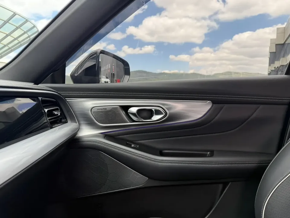 GAC Trumpchi GS8 Trumpchi GS8 Trumpchi GS8 2022 Pilot Series 2.0TGDI 2WD Premium Edition 7 Seaters 2023 — thumbnail 5