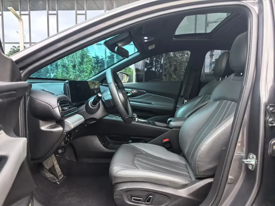 GAC Trumpchi Shadow Leopard 270T DCT S 2025 — миниатюра 3