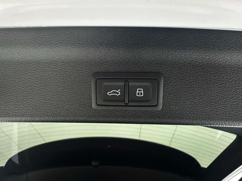 Audi Q3 Audi Q3 2023 35 TFSI Fashionable and Dynamic 2023 — миниатюра 2