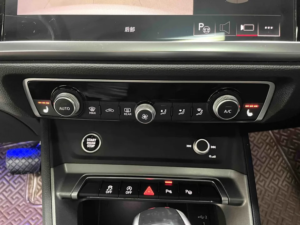 Audi Q3 Audi Q3 2022 35 TFSI Fashionable and Dynamic 2022 — миниатюра 4