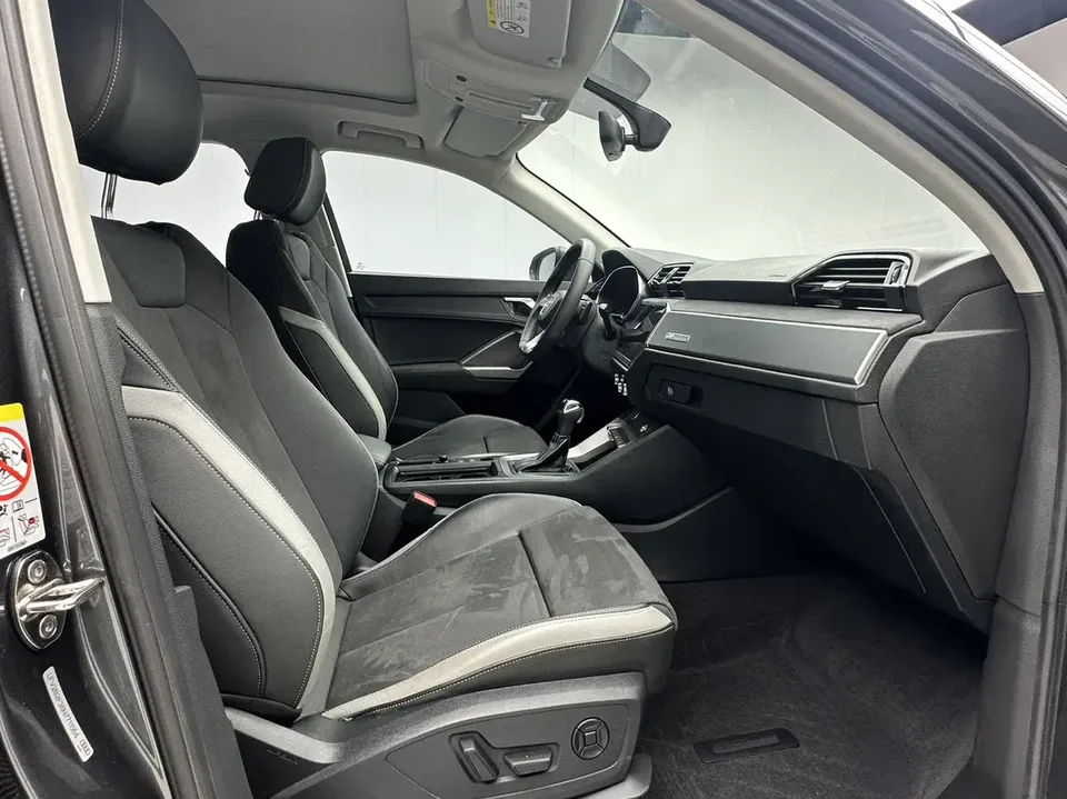 Audi Q3 Audi Q3 2022 35 TFSI Fashionable and Dynamic 2022 — миниатюра 4