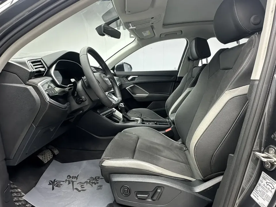 Audi Q3 Audi Q3 2022 35 TFSI Fashionable and Dynamic 2022 — миниатюра 5