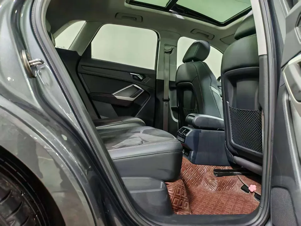 Audi Q3 Audi Q3 2022 35 TFSI Fashionable and Dynamic 2022 — миниатюра 4