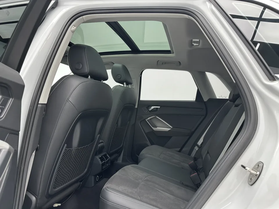 Audi Q3 Audi Q3 2023 35 TFSI Fashionable and Dynamic 2023 — миниатюра 5