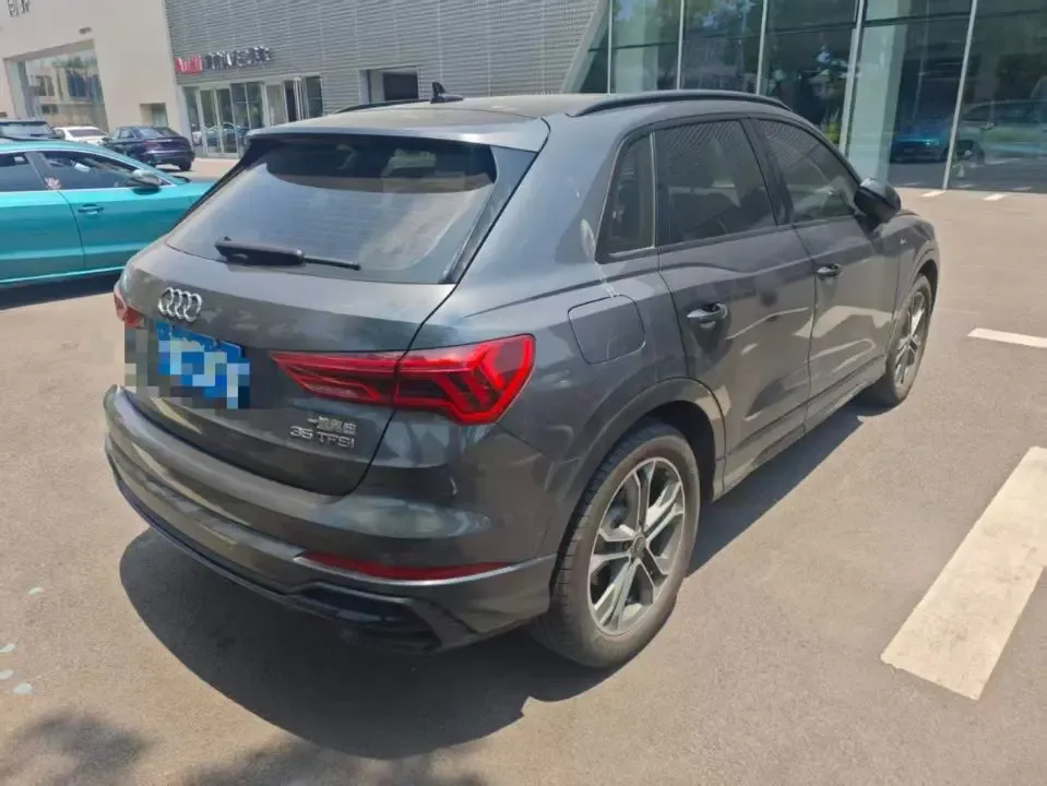 Audi Q3 Audi Q3 2023 35 TFSI Fashionable and Dynamic 2023 — миниатюра 2