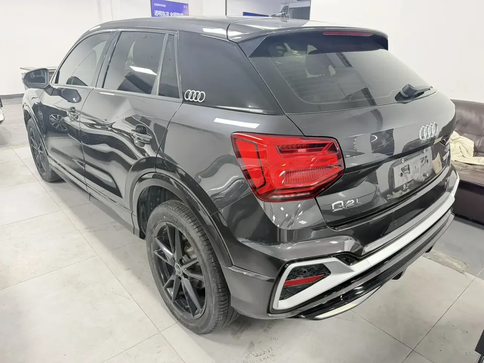 Audi Q2L Audi Q2L 2022 35 TFSI aggressive and dynamic model 2022 — миниатюра 4