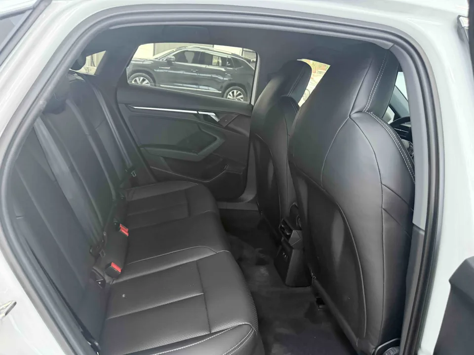 Audi A3 A3L Limousine 35 TFSI aggressive and sporty 2022 — миниатюра 5
