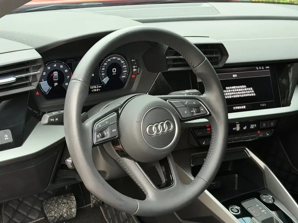 Audi A3 A3L Limousine 35 TFSI aggressive and sporty 2022 — миниатюра 5