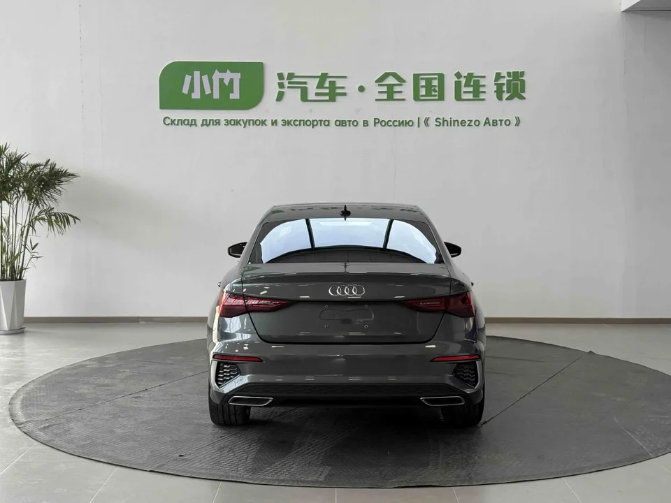 Audi A3 A3L Limousine 35 TFSI Fashion Sports 2022 — миниатюра 2