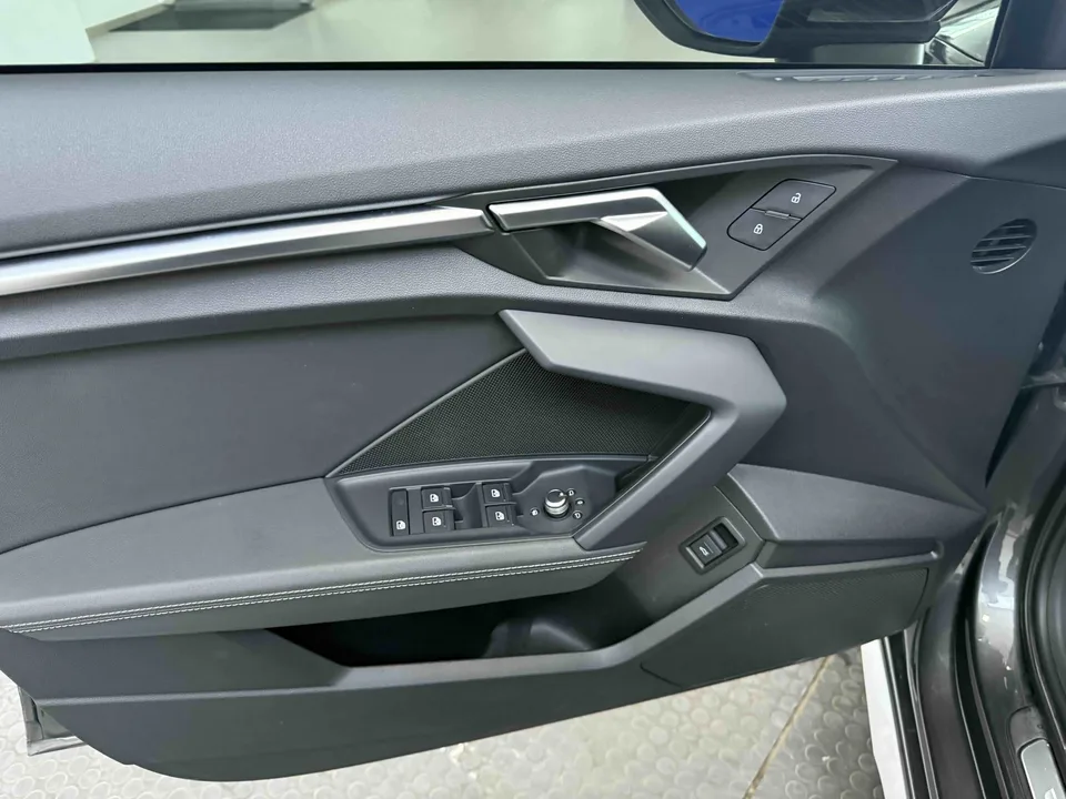 Audi A3 A3L Limousine 35 TFSI Fashion Sports 2022 — миниатюра 3