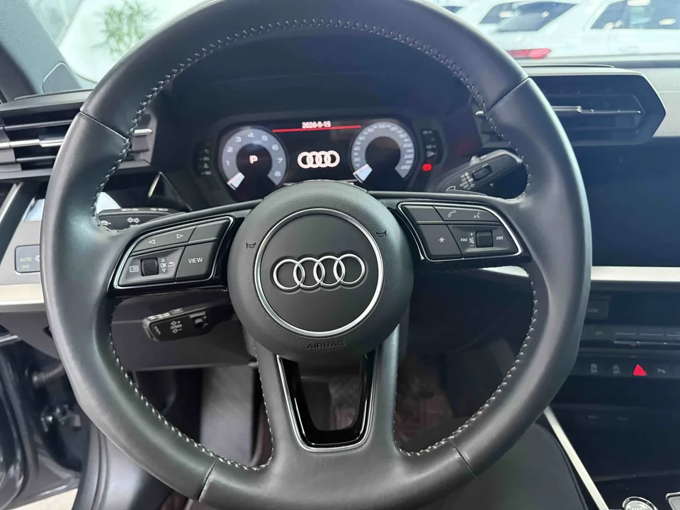 Audi A3 A3L Limousine 35 TFSI Fashion Sports 2022 — миниатюра 4