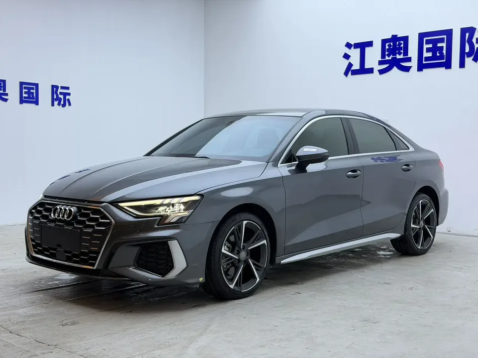 Audi A3 A3 A3L Limousine 35 TFSI Fashion Sports 2022 — photo 1, buy with delivery to Moscow