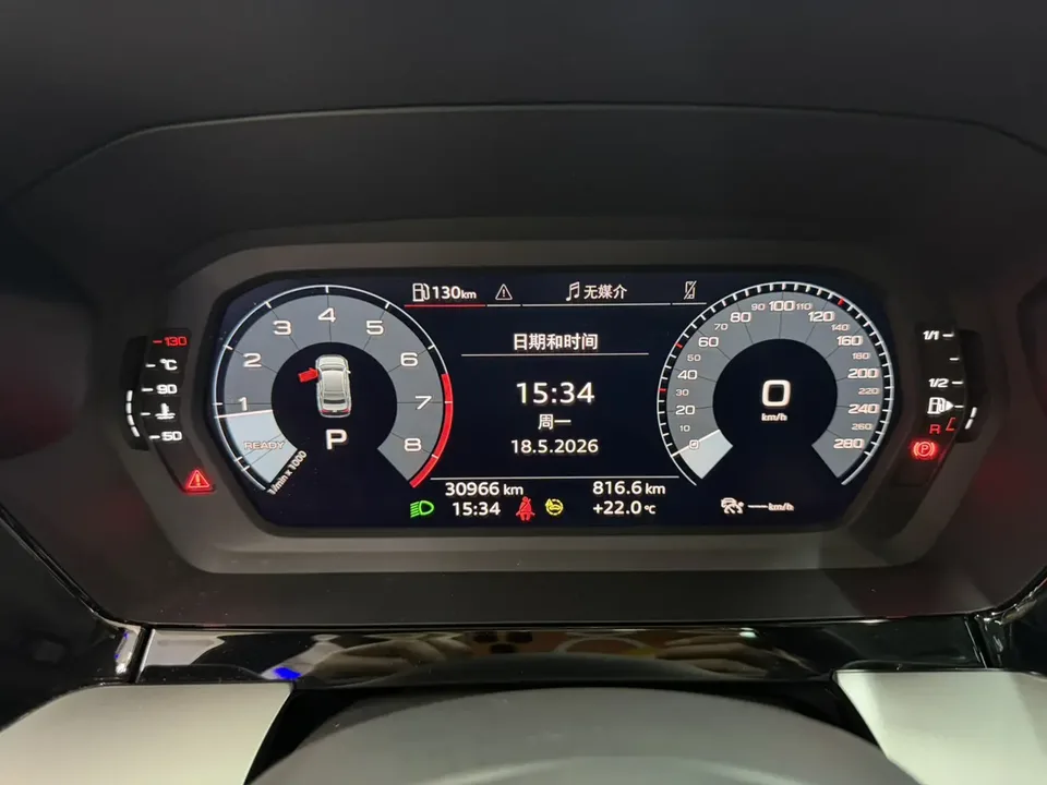 Audi A3 A3L Limousine 35 TFSI Fashion Sports 2022 — миниатюра 5
